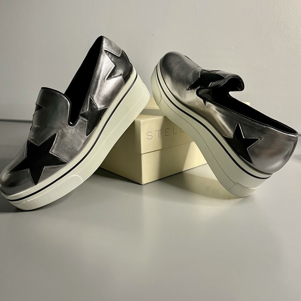 STELLA MCCARTNEY
Binx Star slip-on sneakers